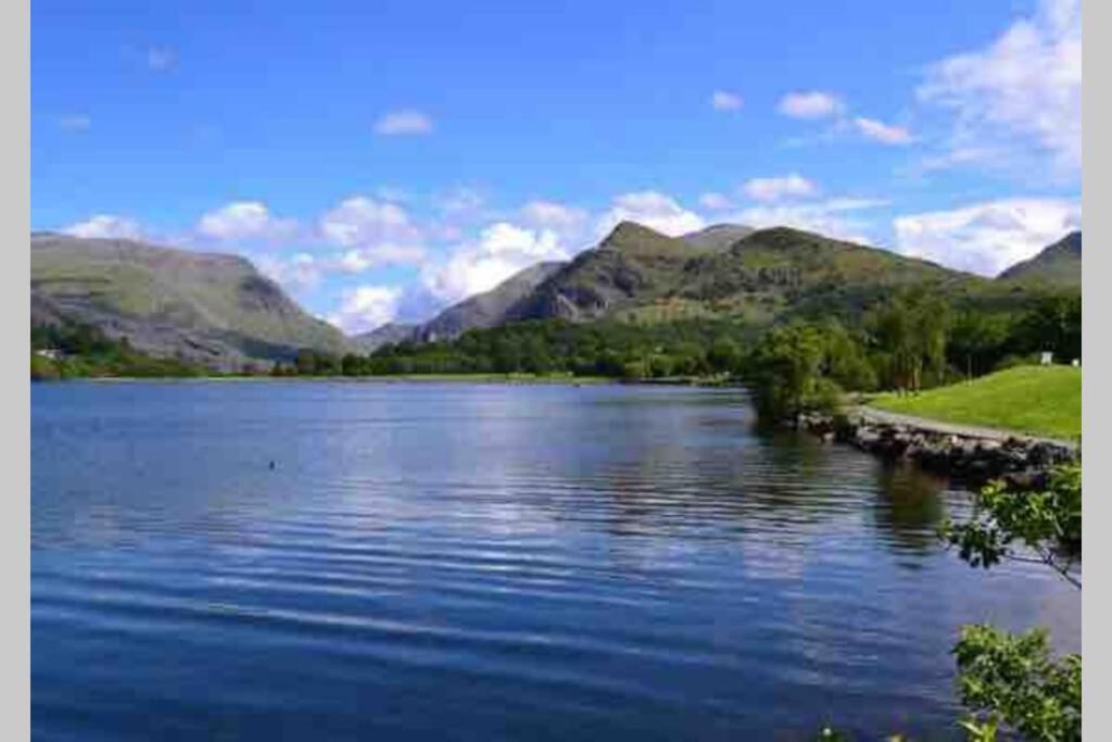 Homely House At The Foot Of Snowdonia Llanberis Bagian luar foto